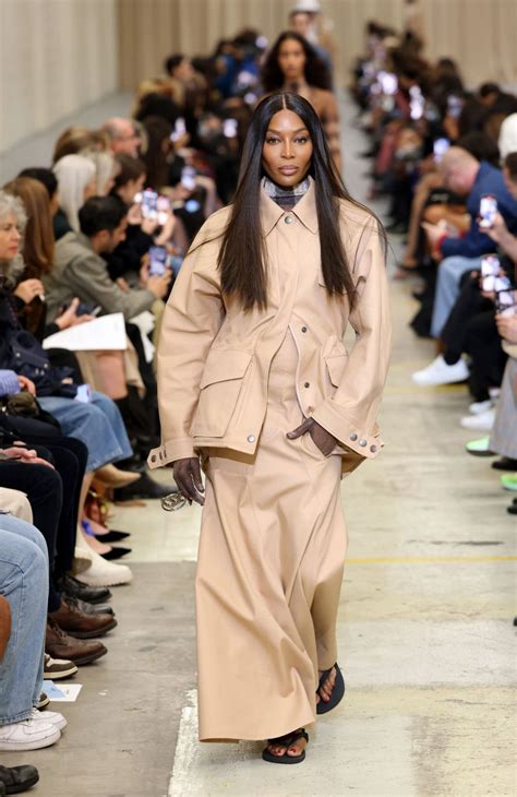 Burberry show London fashion week